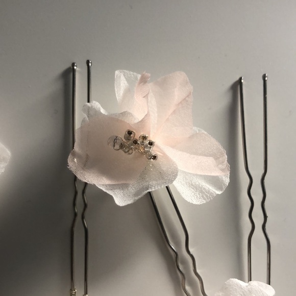 Floral Hair Pins - Picture 4 of 4